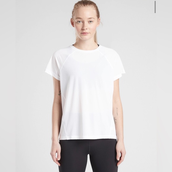 Athleta Tops - EUC Athleta Ultimate Train Tee Small White